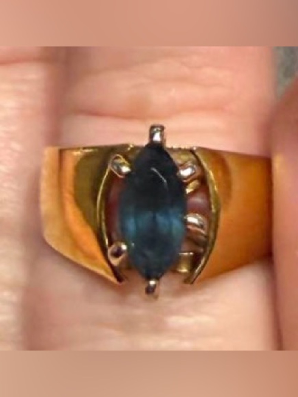 Gold Ring with Blue Marquise Stone - Vintage Sz 7